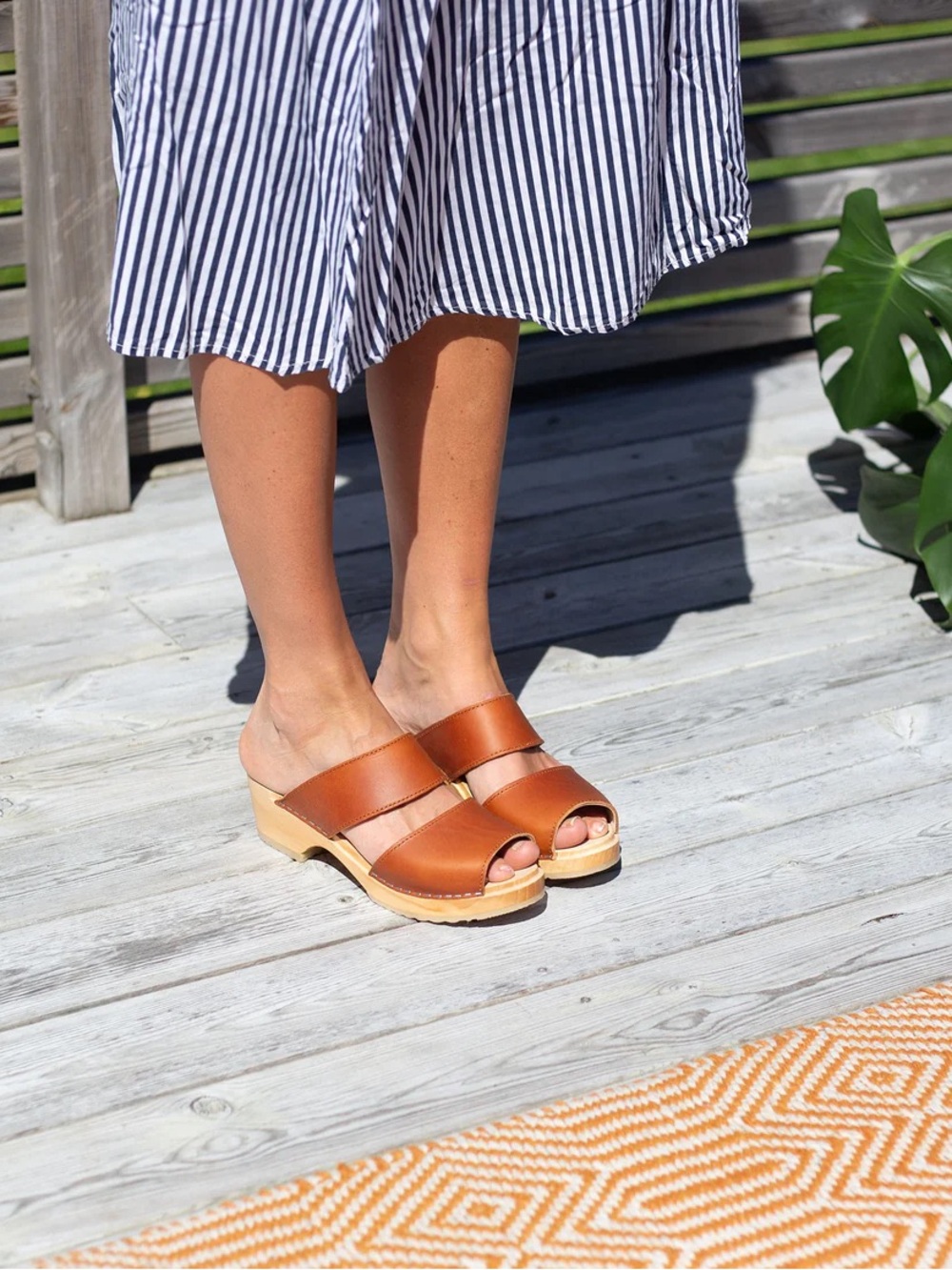 Women's Tan Leather Slide Clogs with Wooden Sole